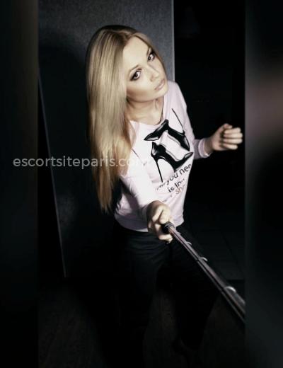 Escort Alizee - Photo  4 №221